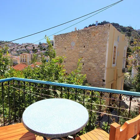 Center בית הארחה