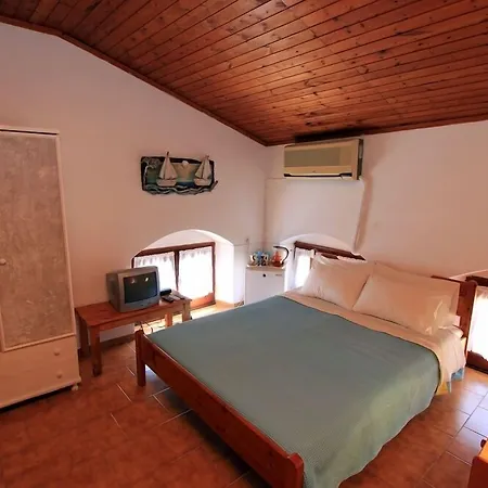 בית הארחה Center סימי