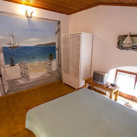 בית הארחה Center סימי